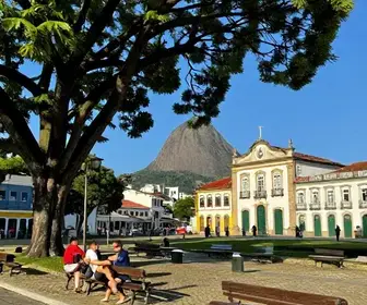 Praça General Osório: O Coração da Cidade de Angra dos Reis Praça General Osório: O Coração da Cidade de Angra dos Reis